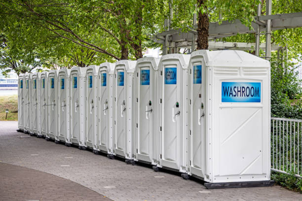 Best Porta potty delivery and setup  in Towanda, KS